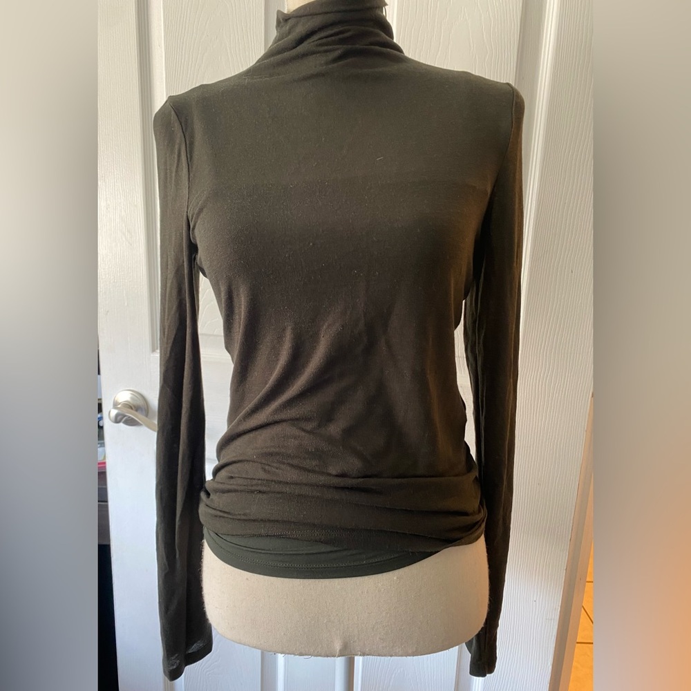 TWO PIECE VINCE TOP